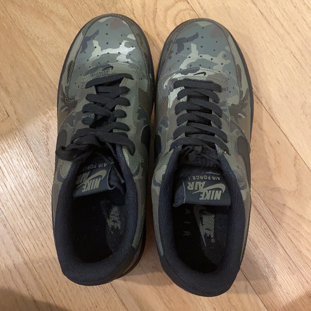 Nike x Atmos sneakers, camo print, size men’s 6